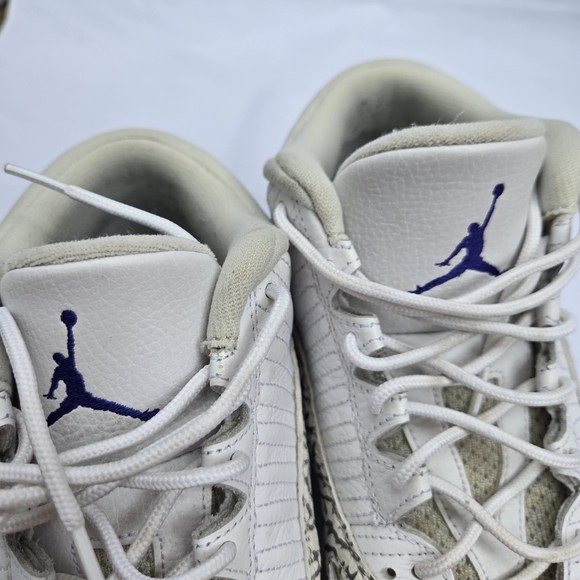 Jordan Men's White and Gray Sneakers - Picture 6 of 9